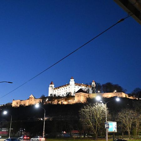 Extralarge Queen Room In The Heart Of Bratislava With Terrace Eksteriør billede