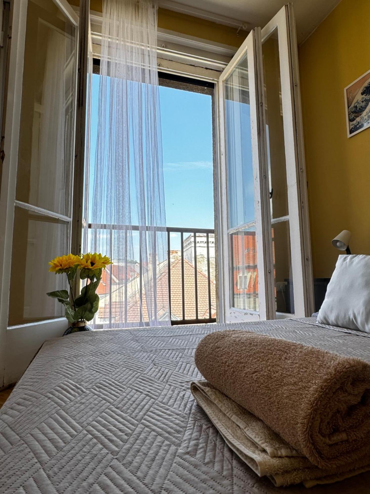 Extralarge Queen Room In The Heart Of Bratislava With Terrace Eksteriør billede