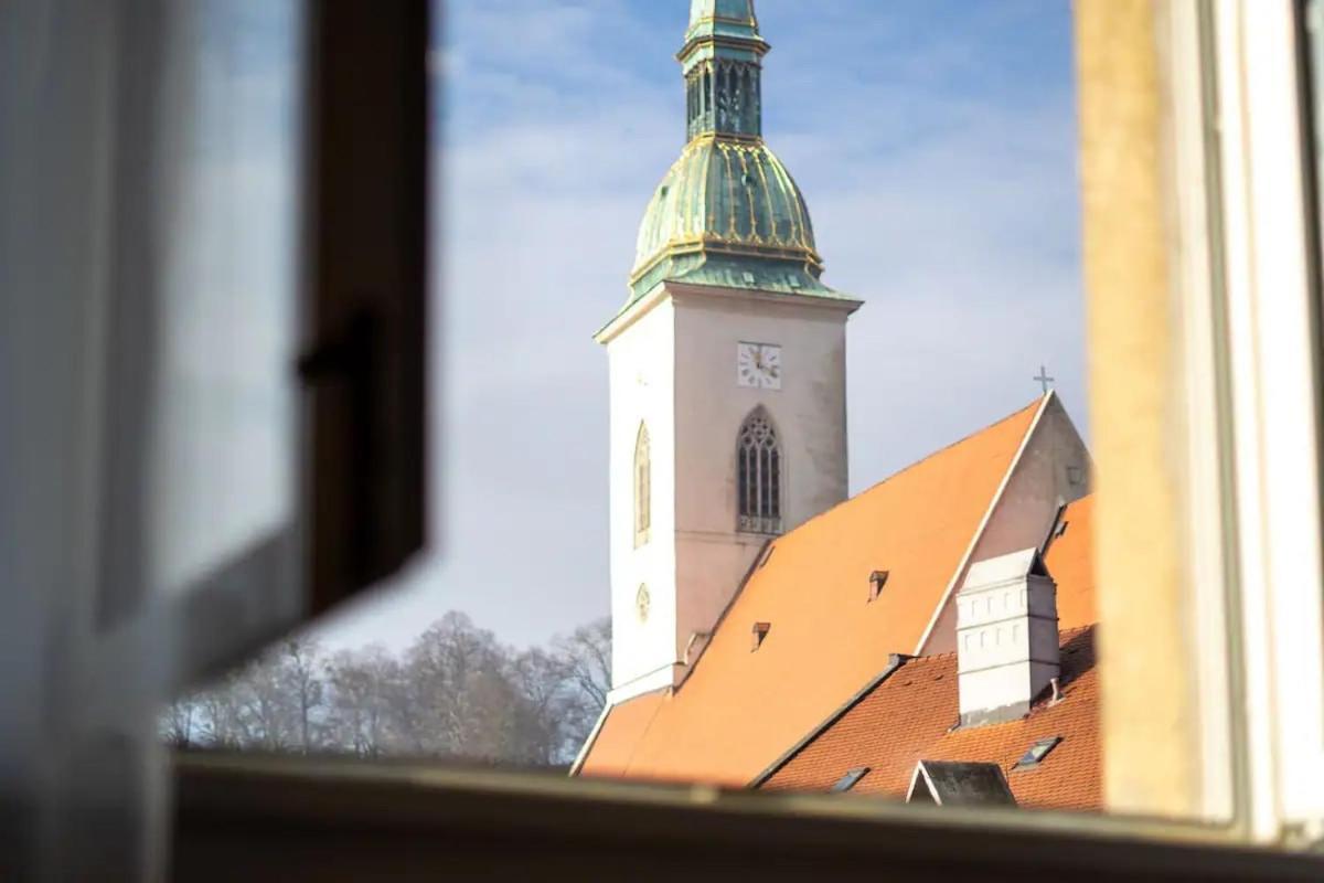 Extralarge Queen Room In The Heart Of Bratislava With Terrace Eksteriør billede